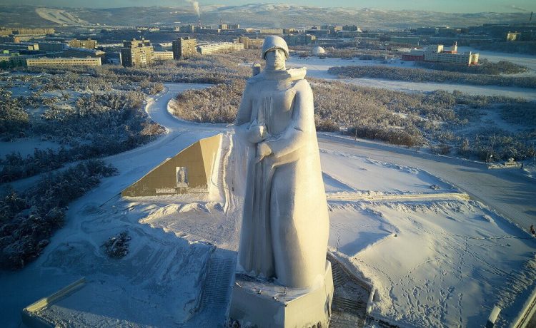 Jelajahi Murmansk: Panduan Wisata di Kota Terdepan Rusia